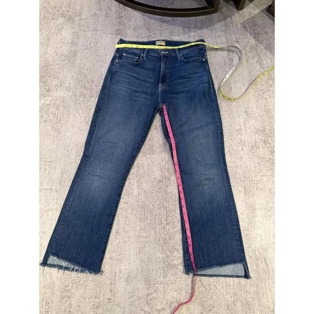 Mother Dark Blue Insider Step Crop Fray Jeans in Girl Crush Size 29 - Picture 6 of 6